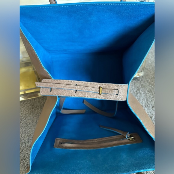 GORGEOUS CELINE KHAKI COBALT SMOOTH CALFSKIN PHANTOM LARGE TOTE BAG. - Picture 3 of 11